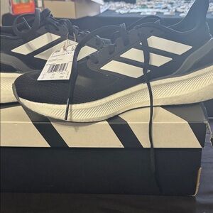 Adidas Women’s Black and White Sneakers PureBoost 5